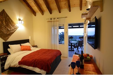 נופי נווה אילן - המרפסת והנוף