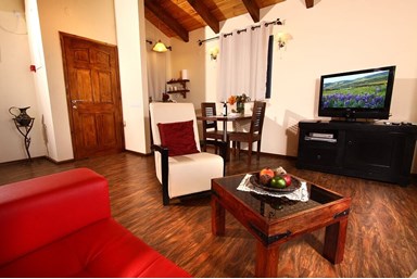 בקתות ארץ כנרת - בקתות העץ