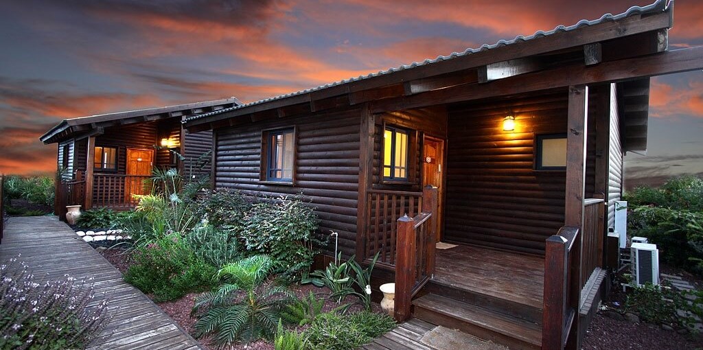 בקתות ארץ כנרת חצר ונוף (10).jpg