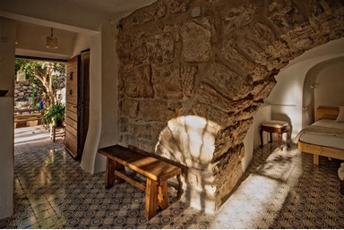 הקן בית נופש רומנטי בעין כרם