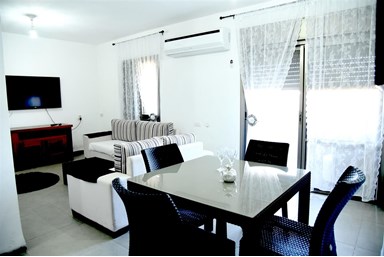 Sweet Amor - סוויט אמור - צימר H