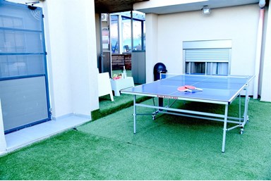 Sweet Amor - סוויט אמור - בריכה וג'קוזי בחצר