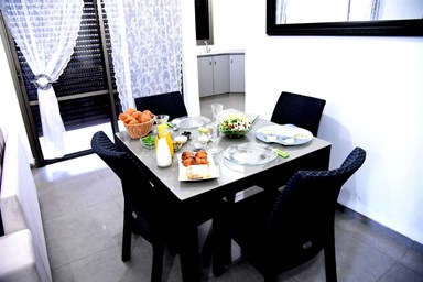 Sweet Amor - סוויט אמור - צימר H