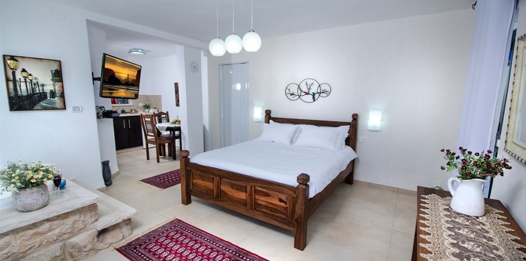 אוטופיה גלילית לוז (1).jpg