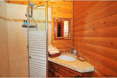 בקתות תכלת וארגמן - הבקתות הזוגיות