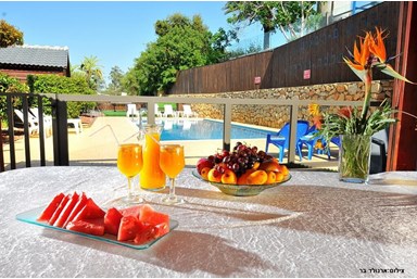 בקתות תכלת וארגמן - הבקתות המשפחתיות