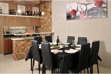 הולידיי פלייס - Holiday Place - מסעדה ביתית - הולידיי פלייס