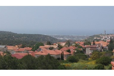 נופי זכרון יעקב - החצר והסביבה 