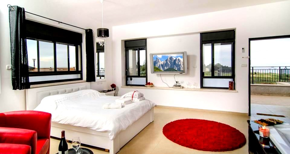 אחוזת הדר - ראש פינה פנינה גלילית - 1.jpg