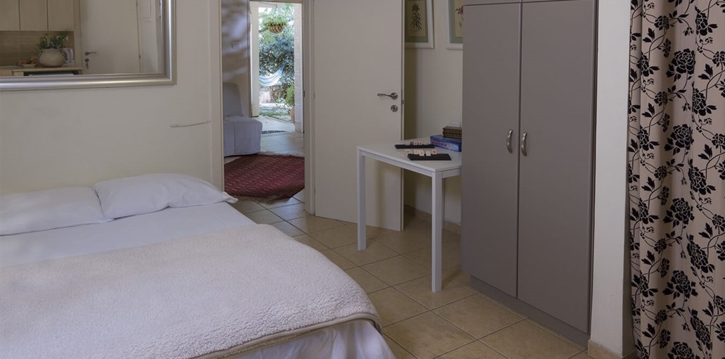 פינת נופש בראש פינה שרי (3).jpg