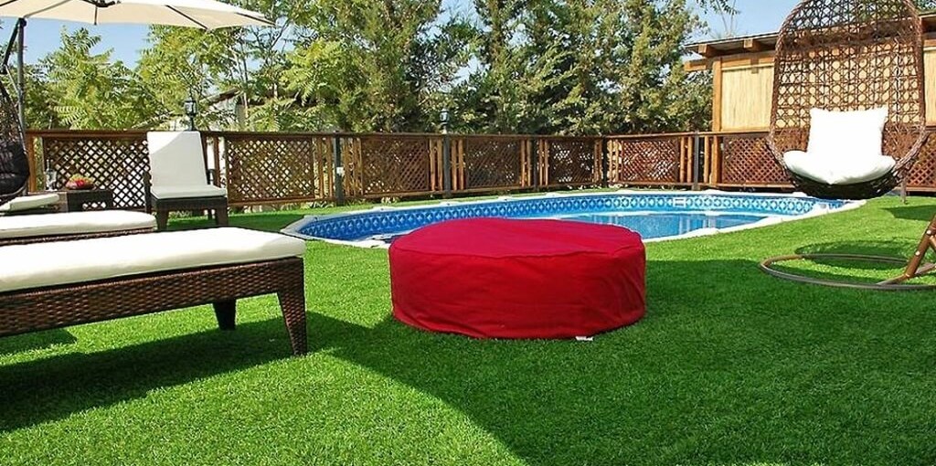 קסם התמר חצר ובריכה (1).jpg