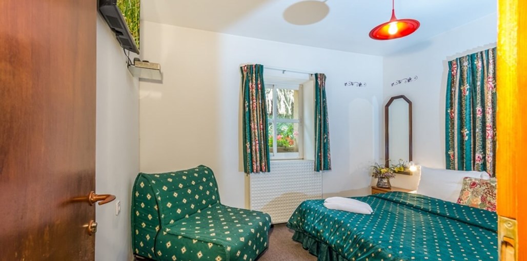 גולשי החרמון קומת כניסה זוגי (4).jpg