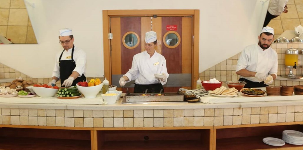 מלון ענבר ערד חדר אוכל (10).JPG