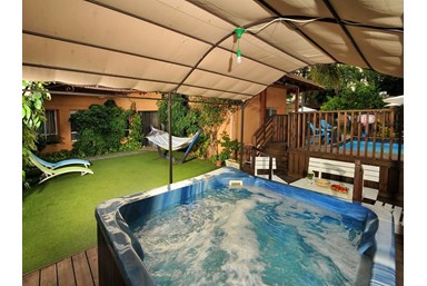 אהבה ולימונים - הוילה