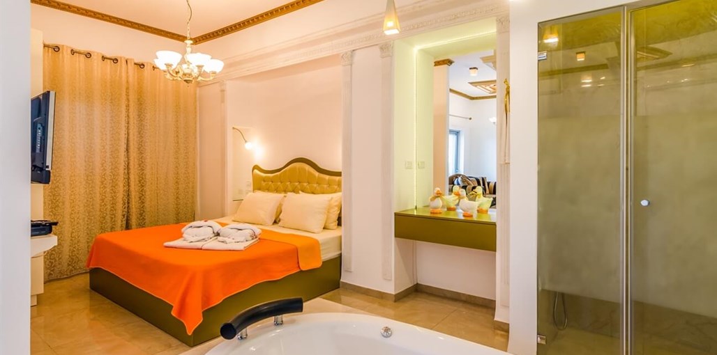 אחוזת לב הכרמל ההיכל הרומאי (25).jpg