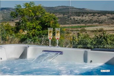 אחוזת לב הכרמל - חלום בלבן