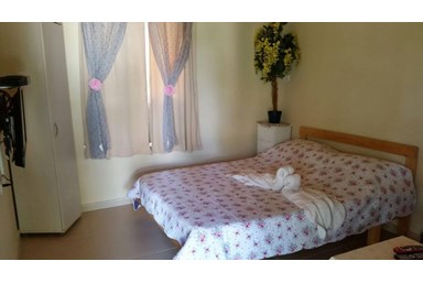 באופק הים - בקתות העץ