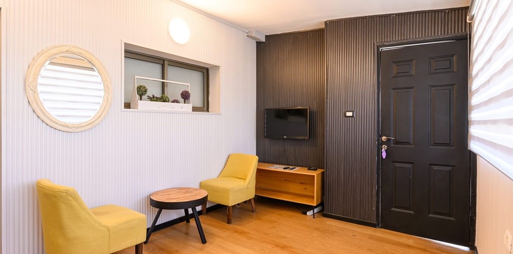 בקתות ילוז TMR_7842_תומר_שלנגר_צלם.jpg