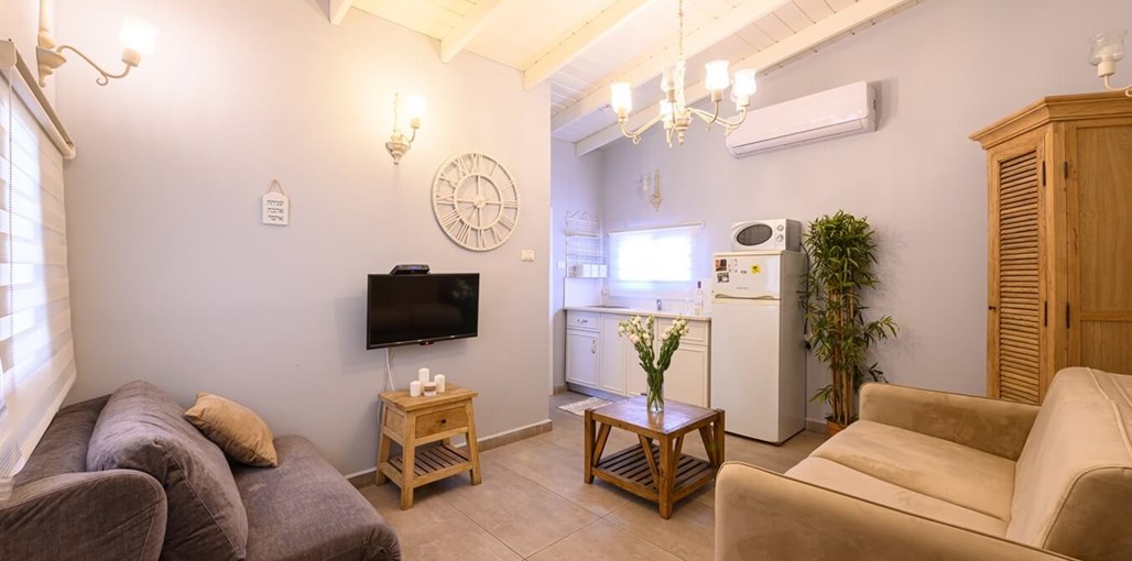 בקתות ילוז TMR_7777_תומר_שלנגר_צלם.jpg