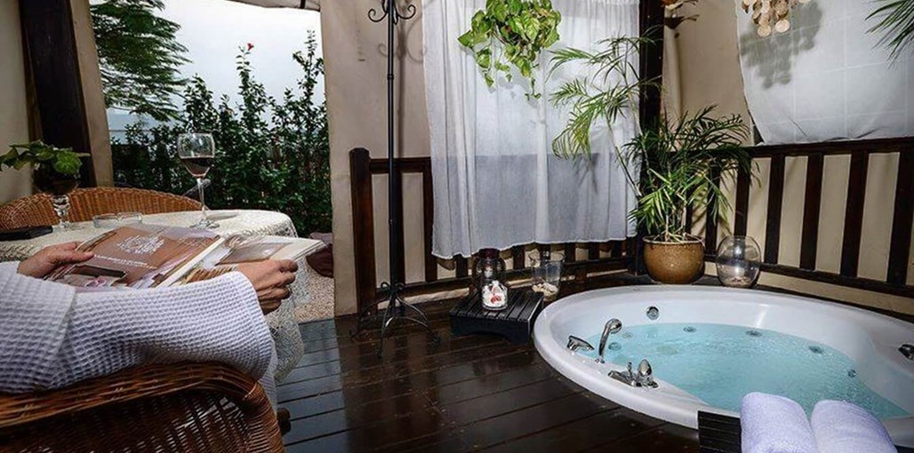 ונילה גריי ונילה גריי - סוויטות עץ (1).jpg