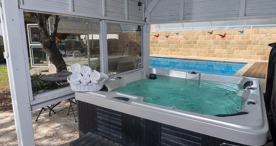 הבקתה של איה חצר (11).jpg