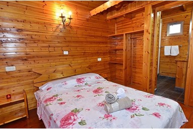 הבקתות של מלכה - בקתת הסטודיו