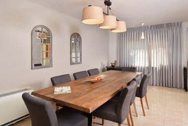 מלכי האוס - הסוויטה היווניה