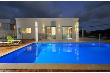 מלכי האוס - סוויטות אור ויובל