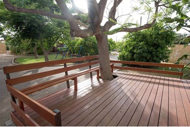 ניחוח גן עדן - בקתת הזוגות