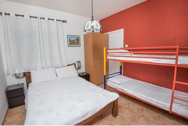 ניחוח גן עדן - בקתת הזוגות