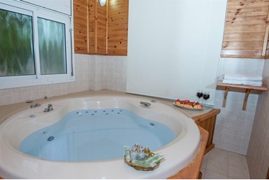 ניחוח גן עדן - מתחם חדרי אירוח