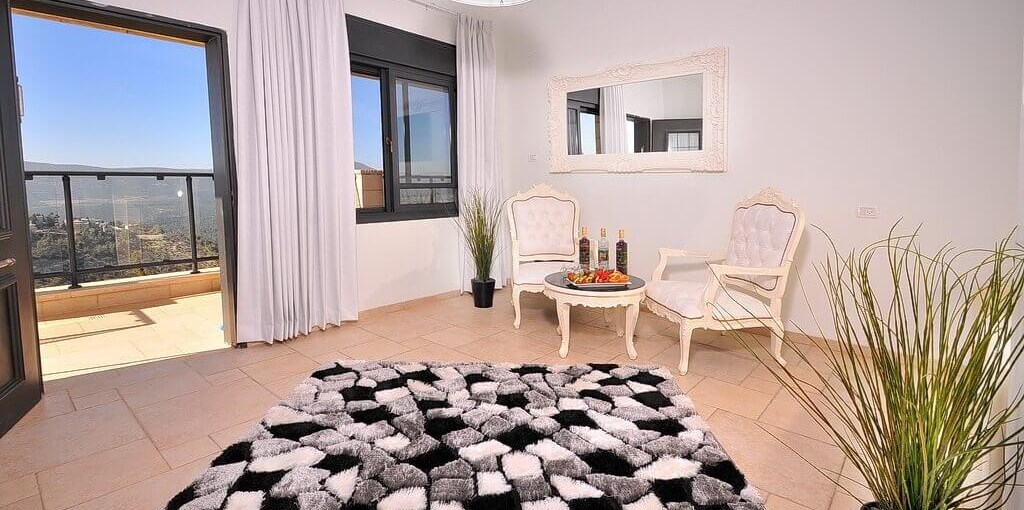 אחוזת דיימונדס לואי ה18 (3).JPG