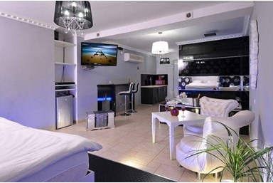 אחוזת דיימונדס - White Perla