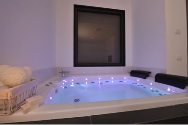 טל בכנרת סוויטות יוקרה - הסוויטות 