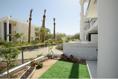 רויאל פארק אקסקלוסיב אילת  - הגינה והמתחם