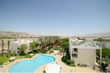 רויאל פארק אקסקלוסיב אילת  - הגינה והמתחם