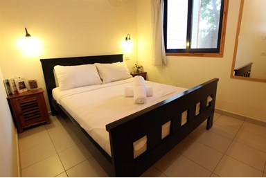 בקתות תמוז - הבקתות