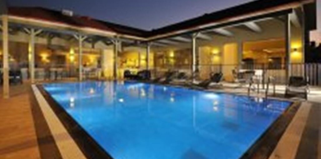 אחוזת החולה vila_202_116344_Re3yt2d.jpg