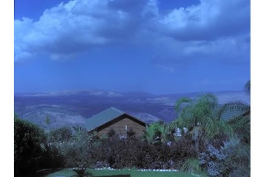 אל הנוף - החצר והסביבה