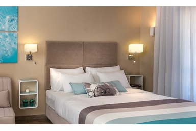 ארץ צאלים - חדרי שמיים