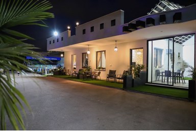 אחוזת אייל בגליל - הבריכה והחצר