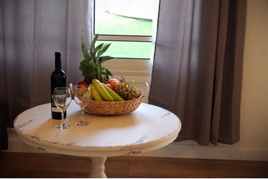 סוויטות מעיינות הגליל - החצר והבריכה