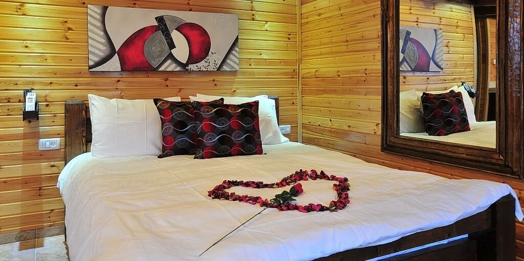 סוויטות גן עדן הבקתות (8).JPG