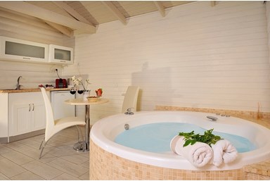 רז בכפר - בקתה 1