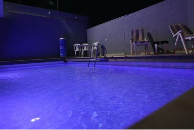 אירוח מעל הכנרת - הבריכה, הג'קוזי והסביבה