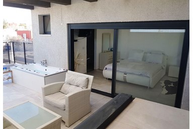 לבנה במדבר - מתחם החוץ