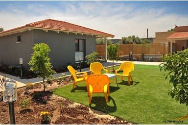 אחוזת נעמה - מתחם החצר