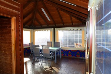 יחידות סגולה - הבקתה המשפחתית