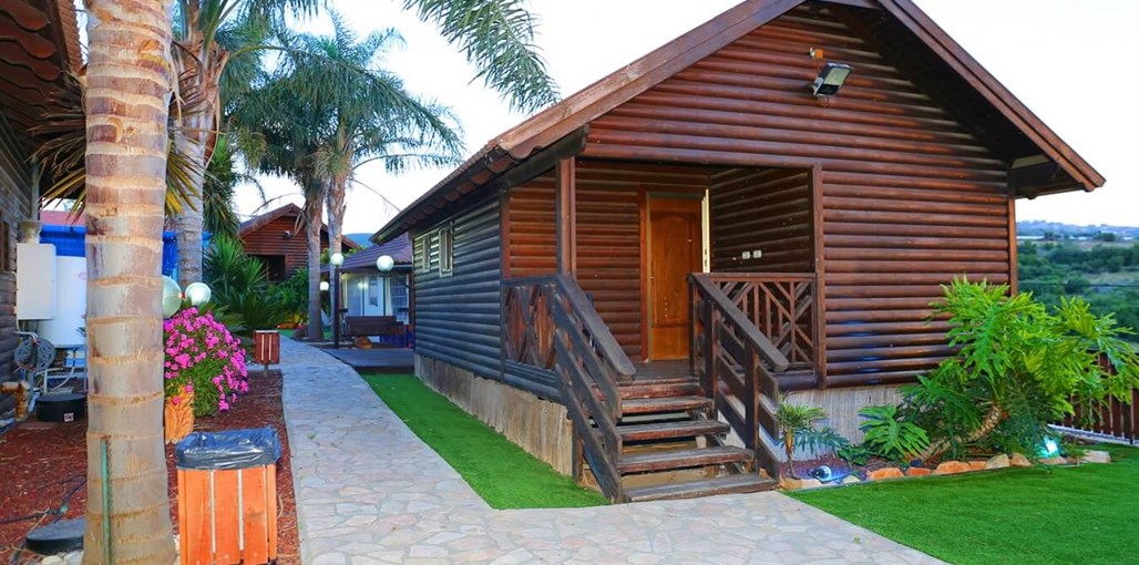 יחידות סגולה חצר ובריכה (37).JPG