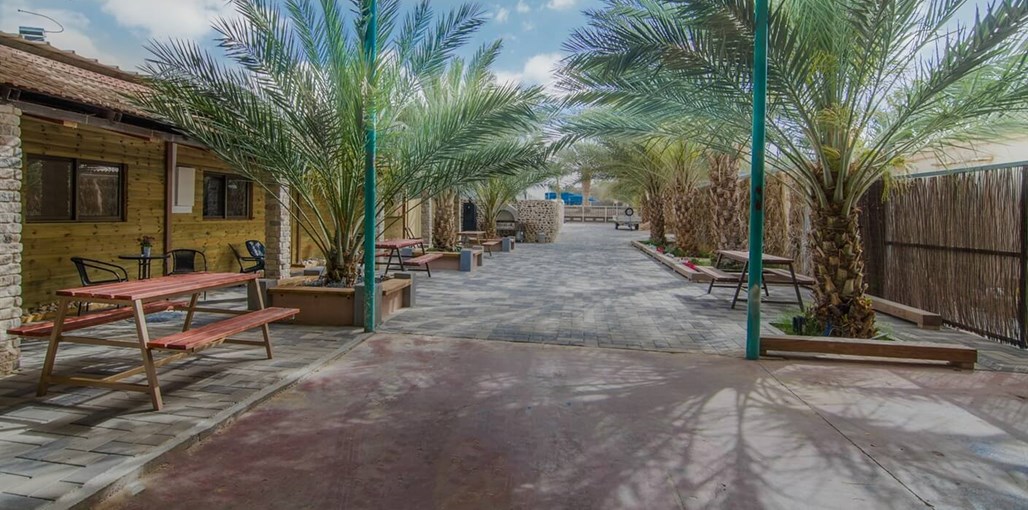 אל פאטיו אירוח במדבר חוץ (6).jpg